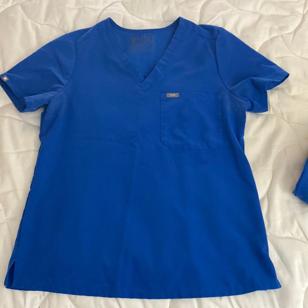 Figs v-neck top.
